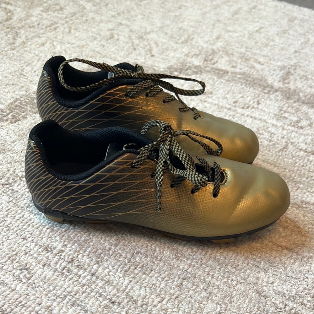 DSG Gold and Black Soccer Cleats Little Boys Size 1.5